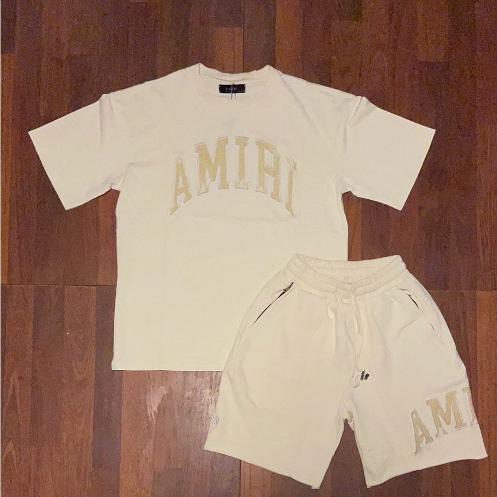AMIRI Off-White T-Shirt and Shorts Ensemble